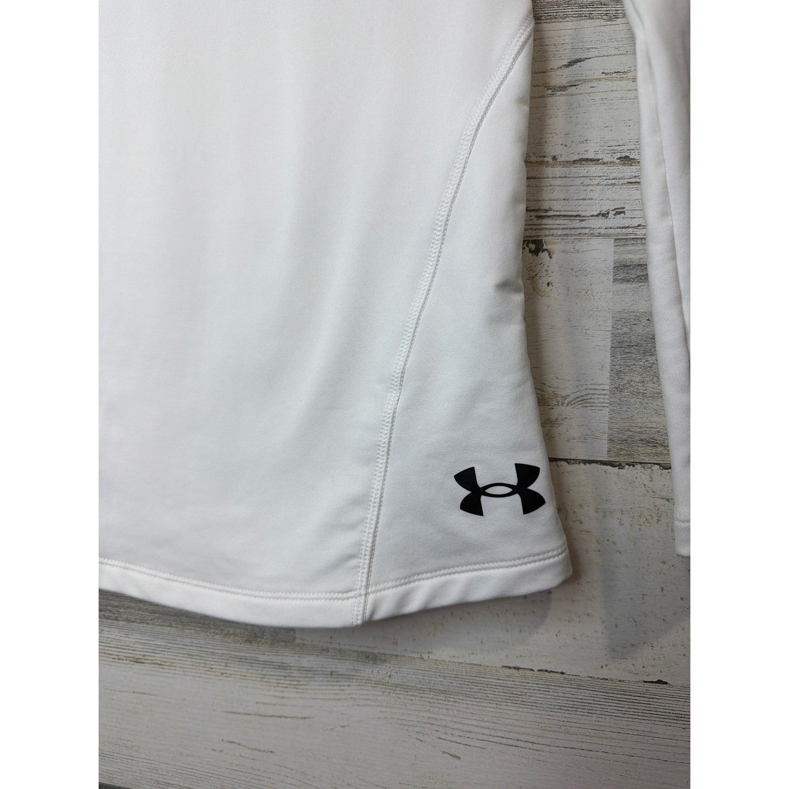 Under Armour ColdGear Shirt Boys Small White Mock Neck Fitted Athletic EUC1
