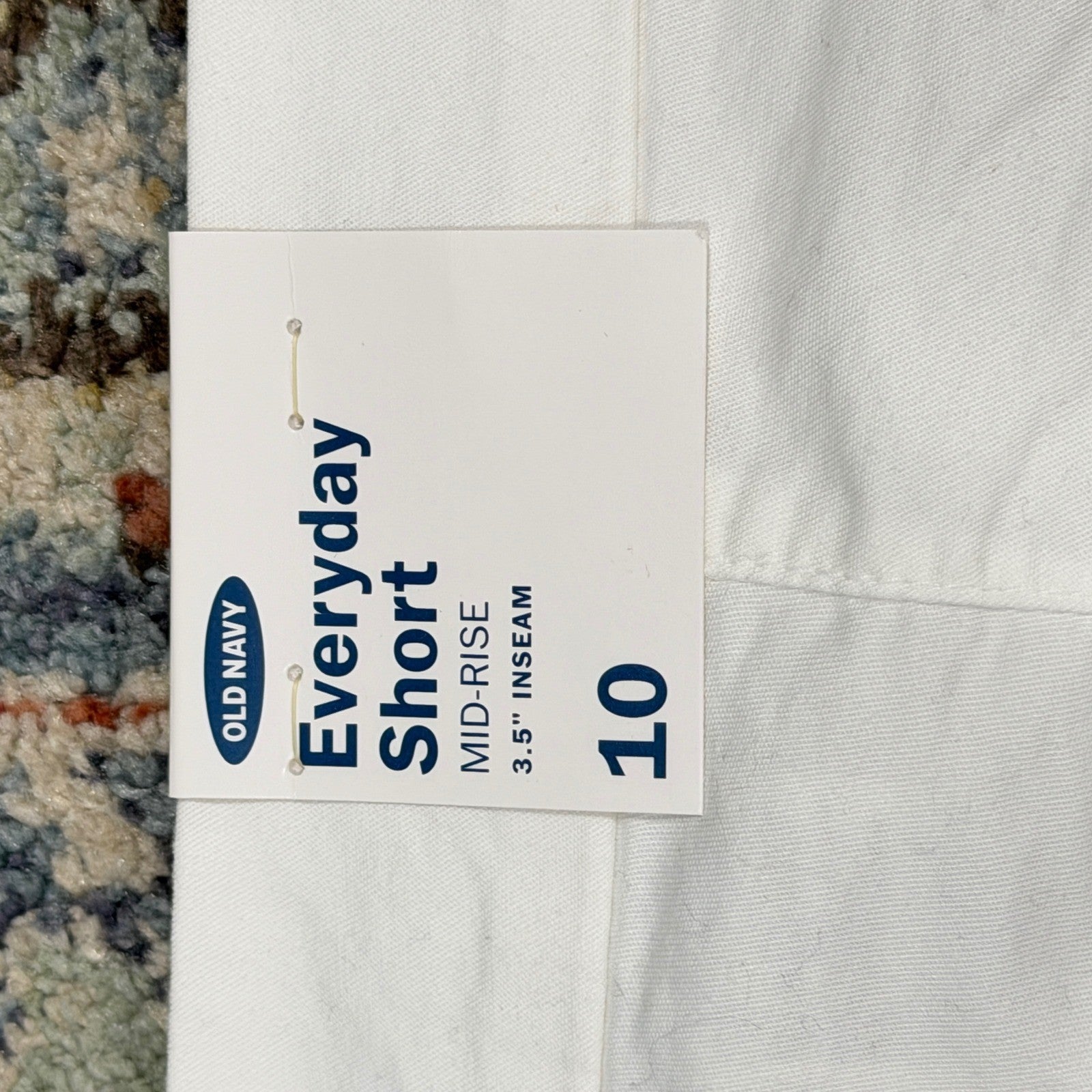 Old Navy Everyday Short Women Size 10 White 3.5" Inseam Mid-Rise Casual NWT6