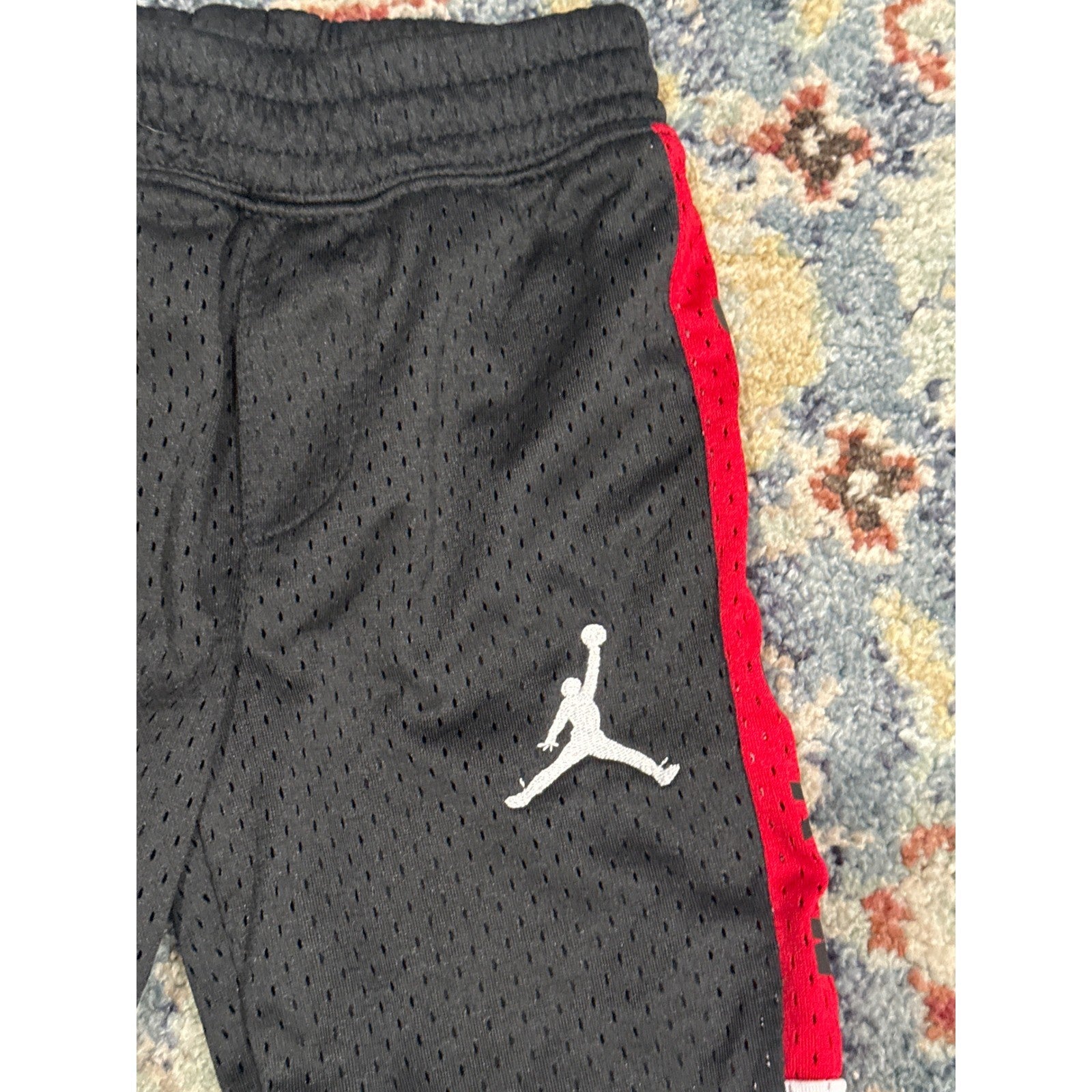 Jordan Mesh Joggers Boys 2T Black Red White Jumpman Colorblock1