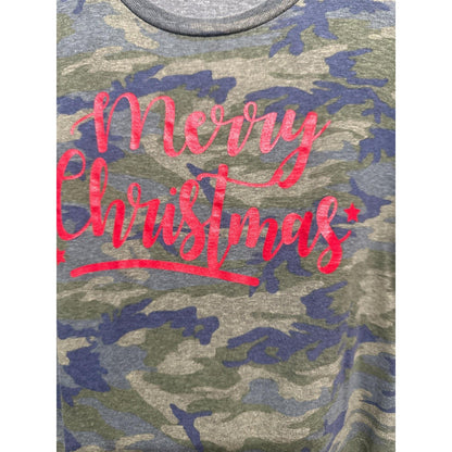 Graphic Tee Women Medium Green Camo Merry Christmas1