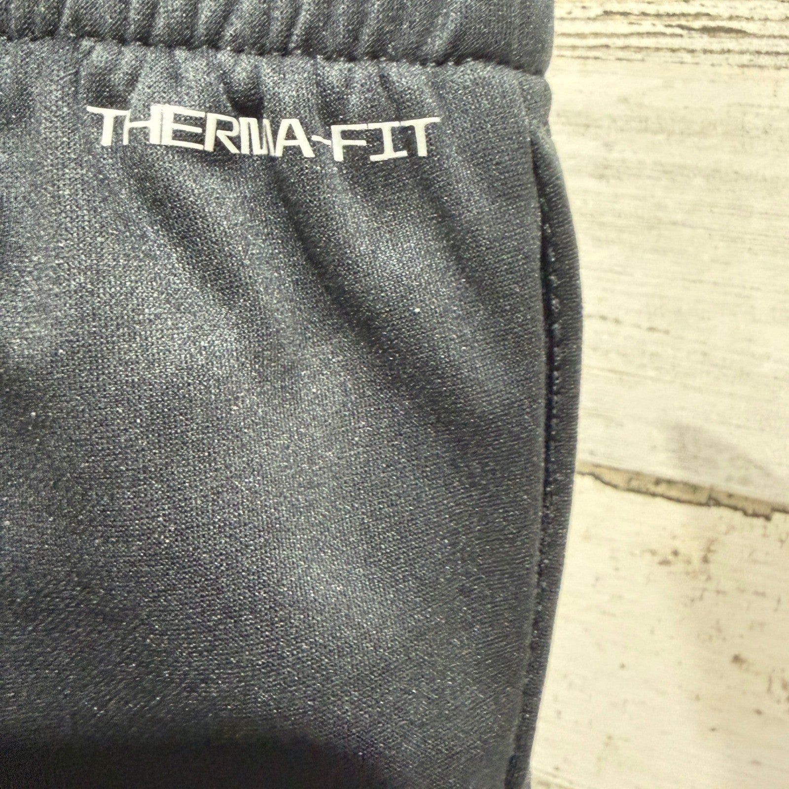 Nike Joggers Boys 3T Black Therma-FIT Graphic Swoosh Athletic EUC3