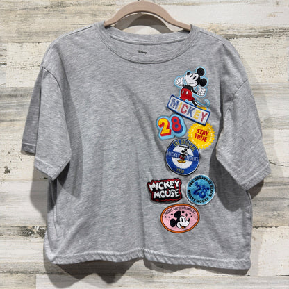 Disney Mickey Mouse T-Shirt Juniors Medium Gray Patch Graphic Disneycore EUC0