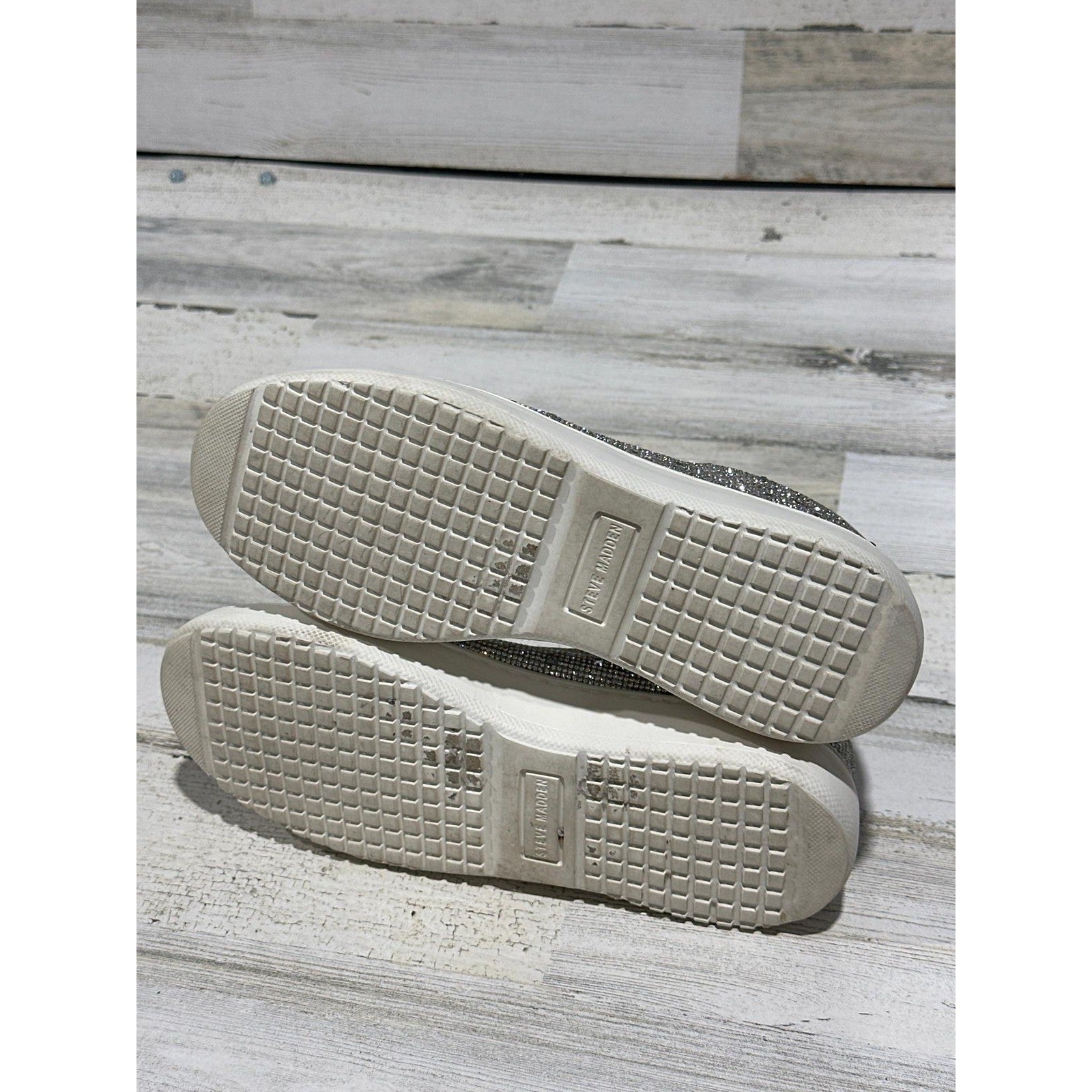 Steve Madden Sneaker Women 9 White Silver Rhinestone Low Top3