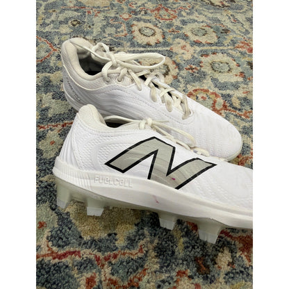 New Balance FuelCell Fuse v4 Softball Cleats Women 9 White Silver Athletic GUC1