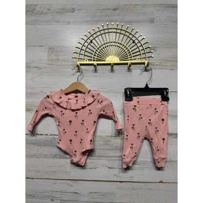 Floral Ruffle Bodysuit & Leggings Girls 1-3M Pink Ribbed Knit 2pc Set0