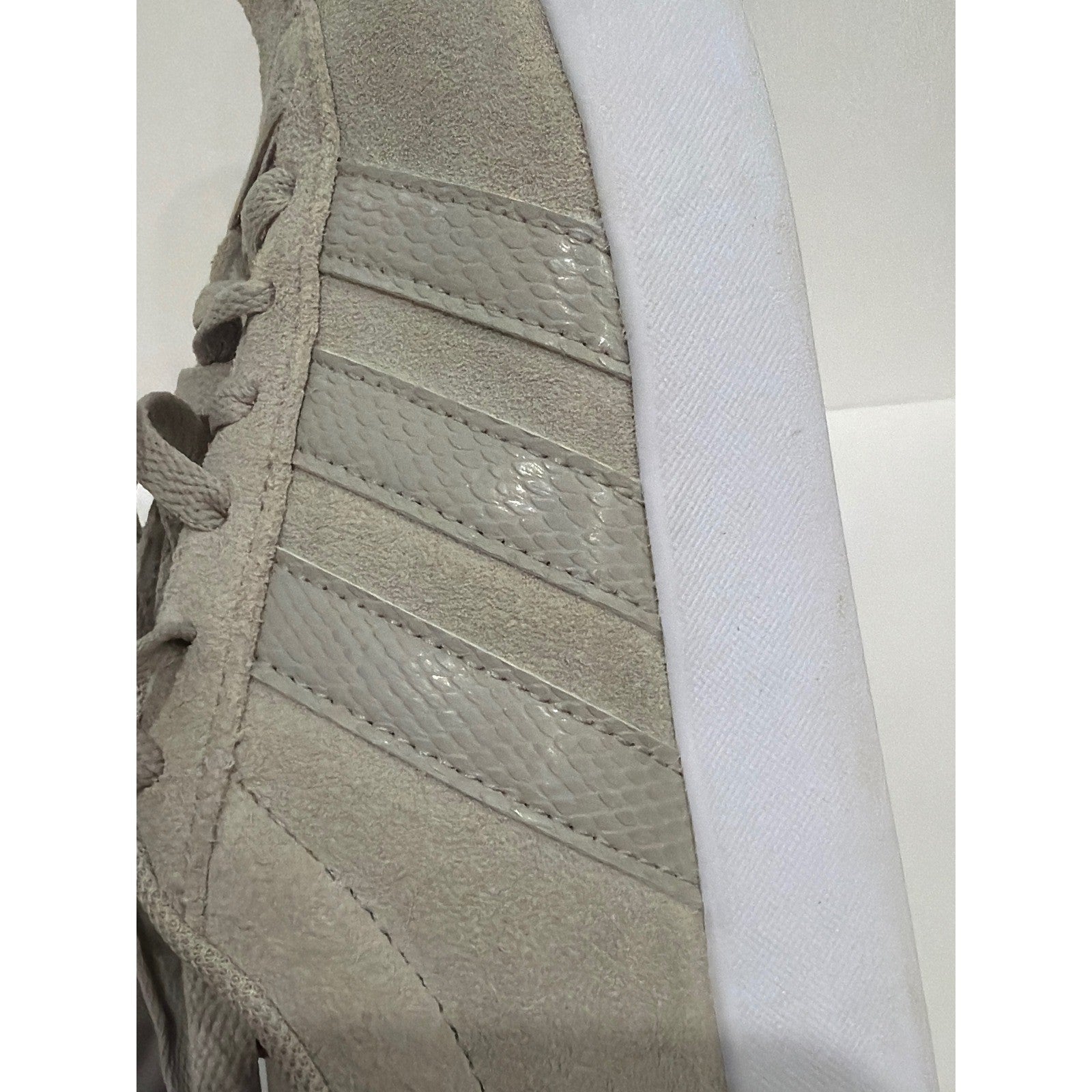 Adidas Sneaker Women 9 Tan Suede Low Top Skater GUC7