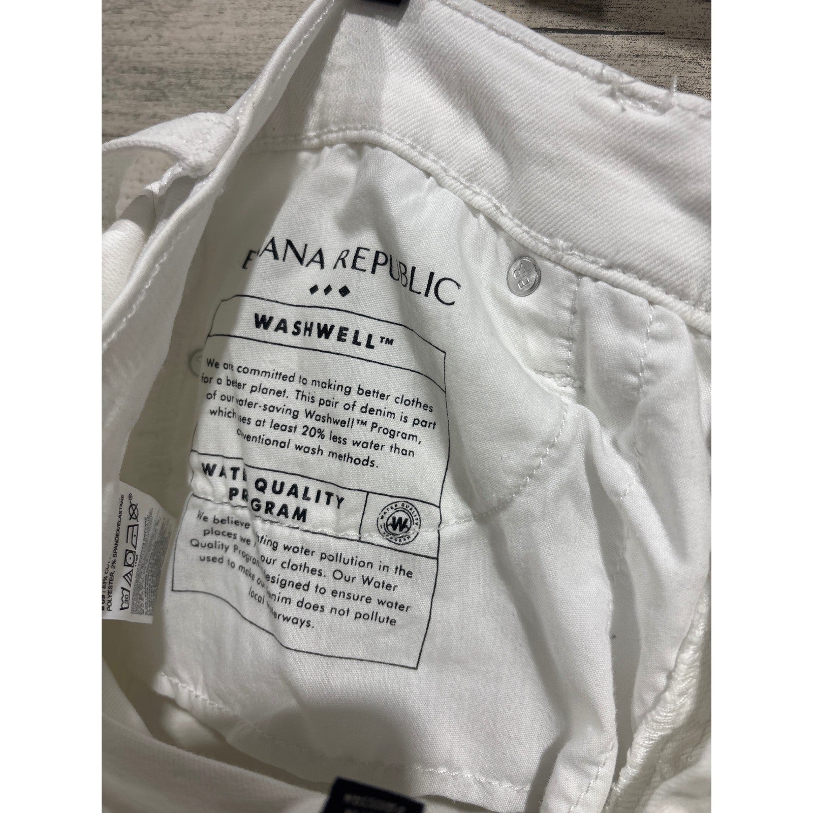 Banana Republic Jeans Women 30/10 White Cropped Bootcut Coastal EUC4