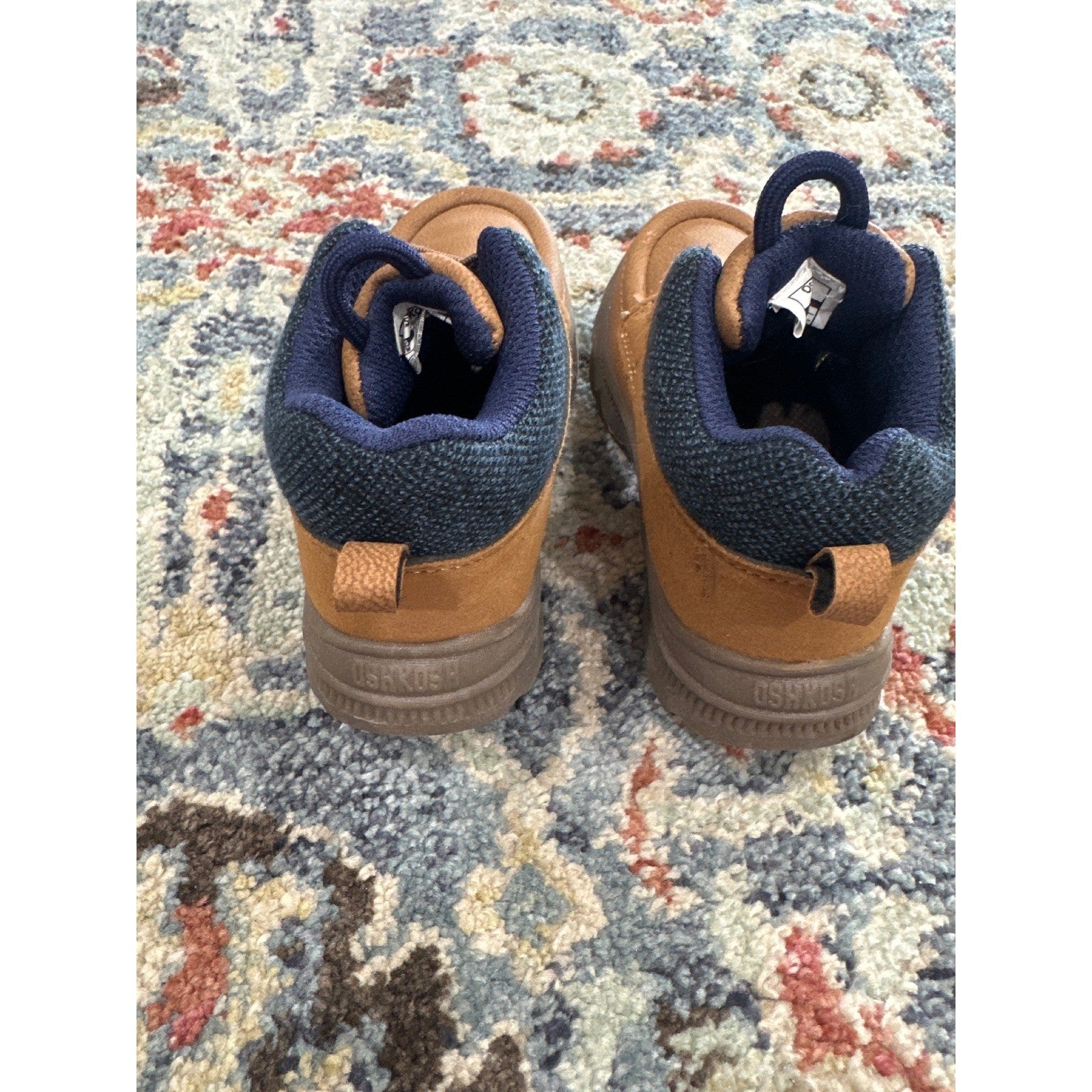 OshKosh B'gosh High Top Boots Boys 7 Toddler Tan Navy Faux Suede4