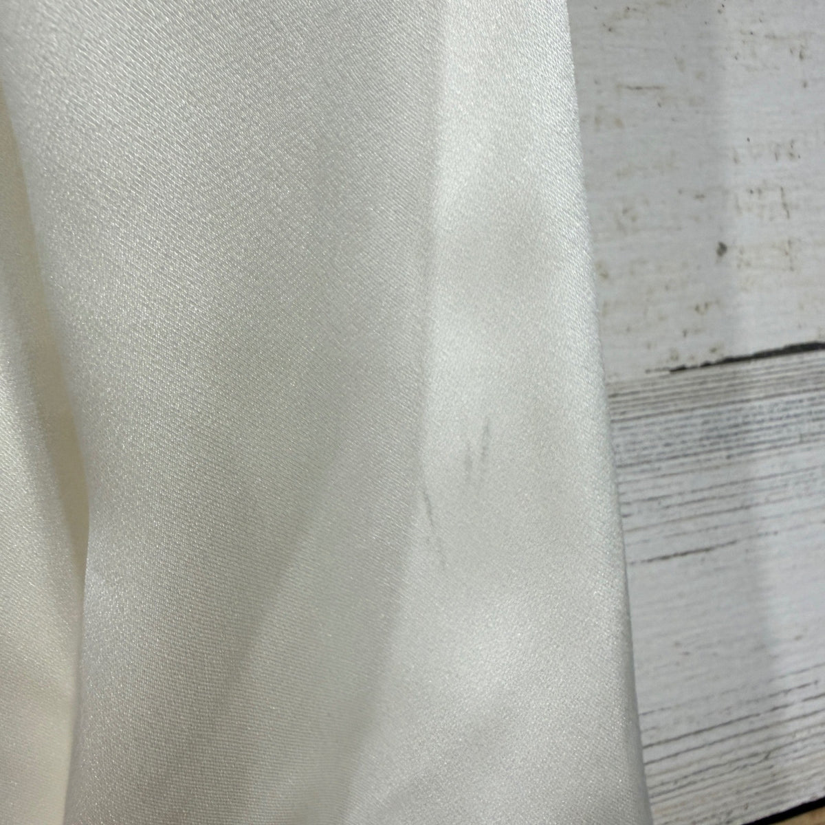 BCBGMAXAZRIA Gardenia Mini Dress Women XS White Satin Long Sleeve Flawed*6
