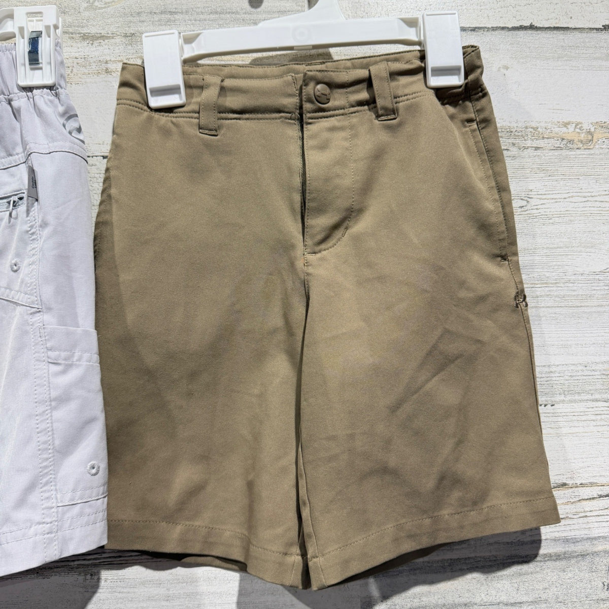 Cat & Jack Under Armour Boys 6 Camo Tee Khaki Fishing Shorts Bundle GUC*4
