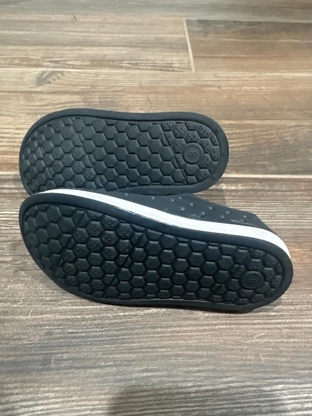 Cat & Jack Water Shoes Boys Size 8 Black Perforated Slip On3
