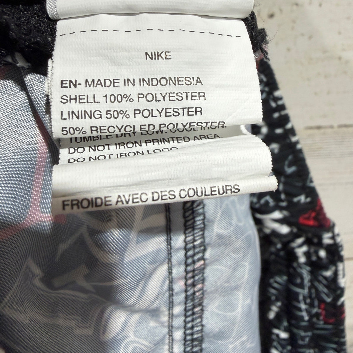 Nike All Over Logo Print Shorts Men Small Black Polyester Streetwear Flawed*4