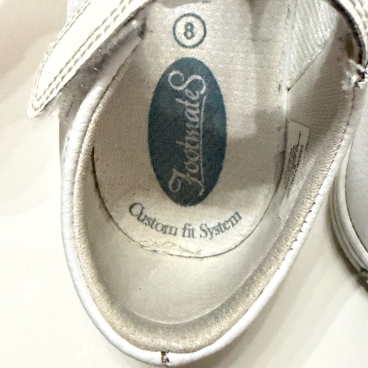 Footmates Drew T-Strap Girls Size 8 White Leather Classic School GUC6