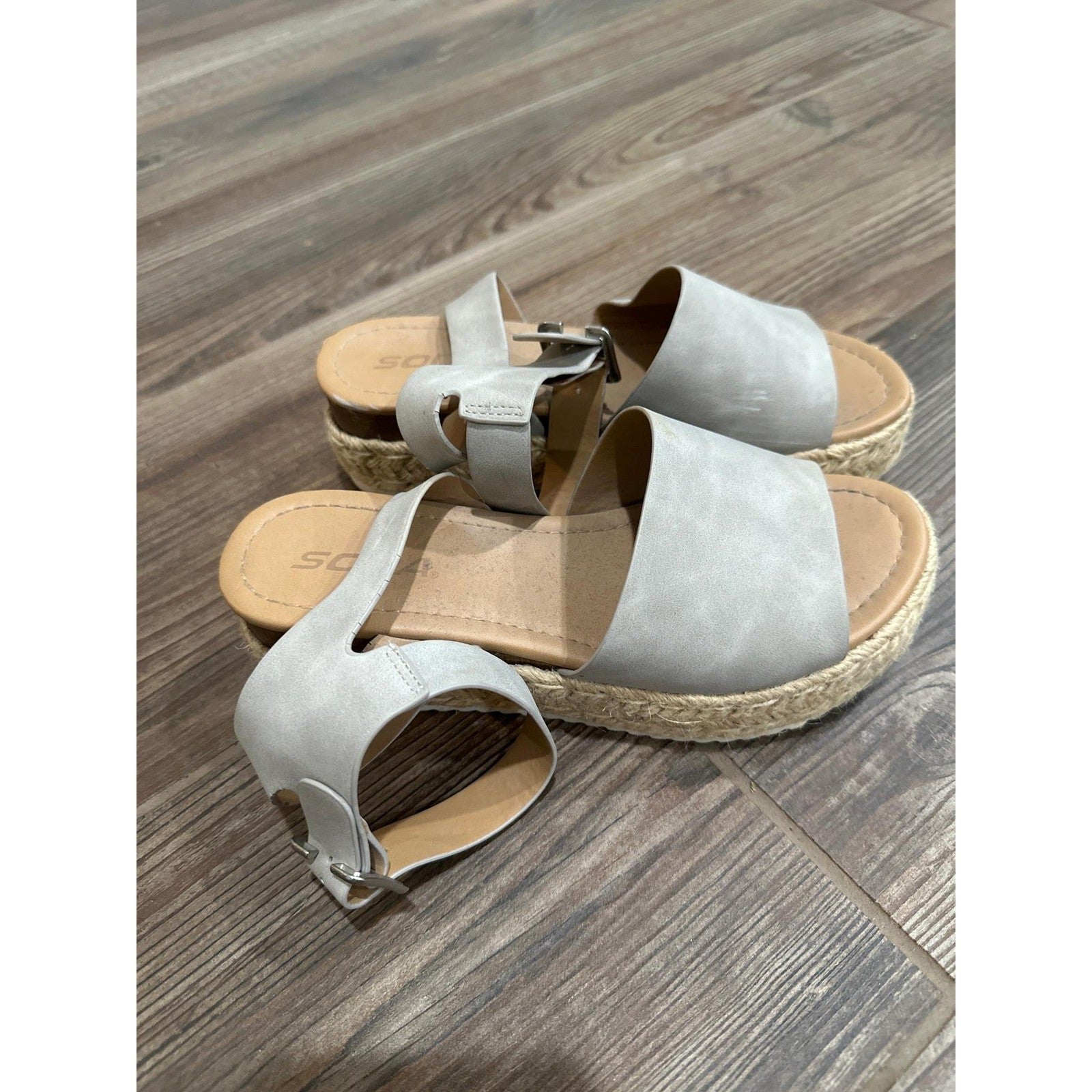 Soda Espadrille Platform Sandals Women Size 8 Grey Chunky Platform Wedge0
