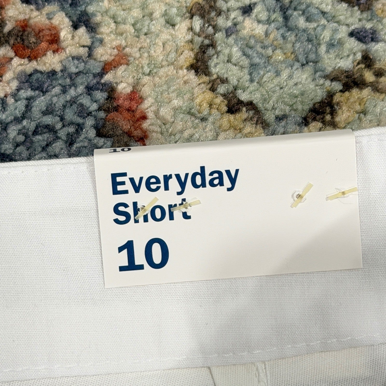 Old Navy Everyday Short Women Size 10 White 3.5" Inseam Mid-Rise Casual NWT4