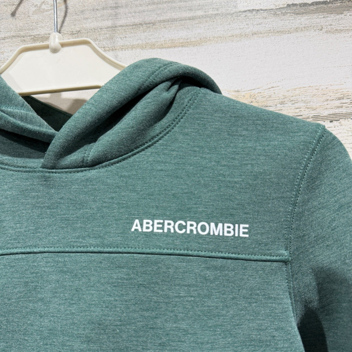 Abercrombie YPB Performance Hoodie Kids 5/6 Green Activewear Athletic EUC1