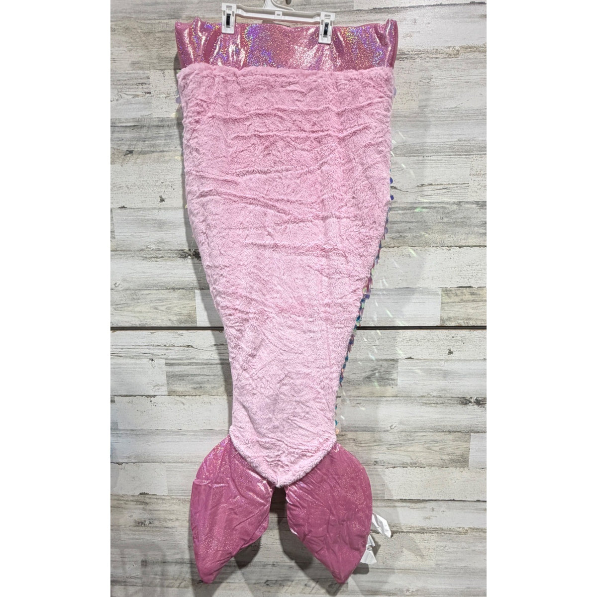 Nicole Miller Mermaid Tail Blanket Kids Shiny Pink Blue Sequin Plush Cozy EUC3