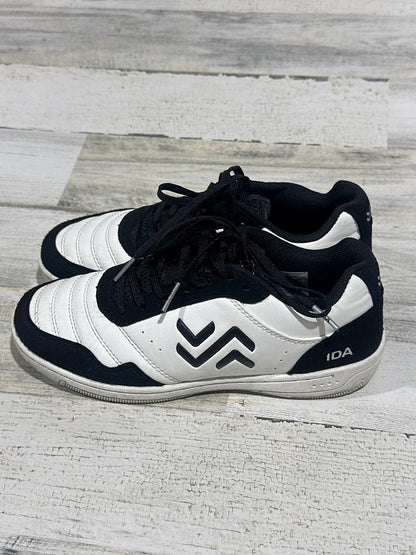 IDA Sports Futsal Shoes Women Size 6 Black White Indoor Soccer Sneakers GUC1