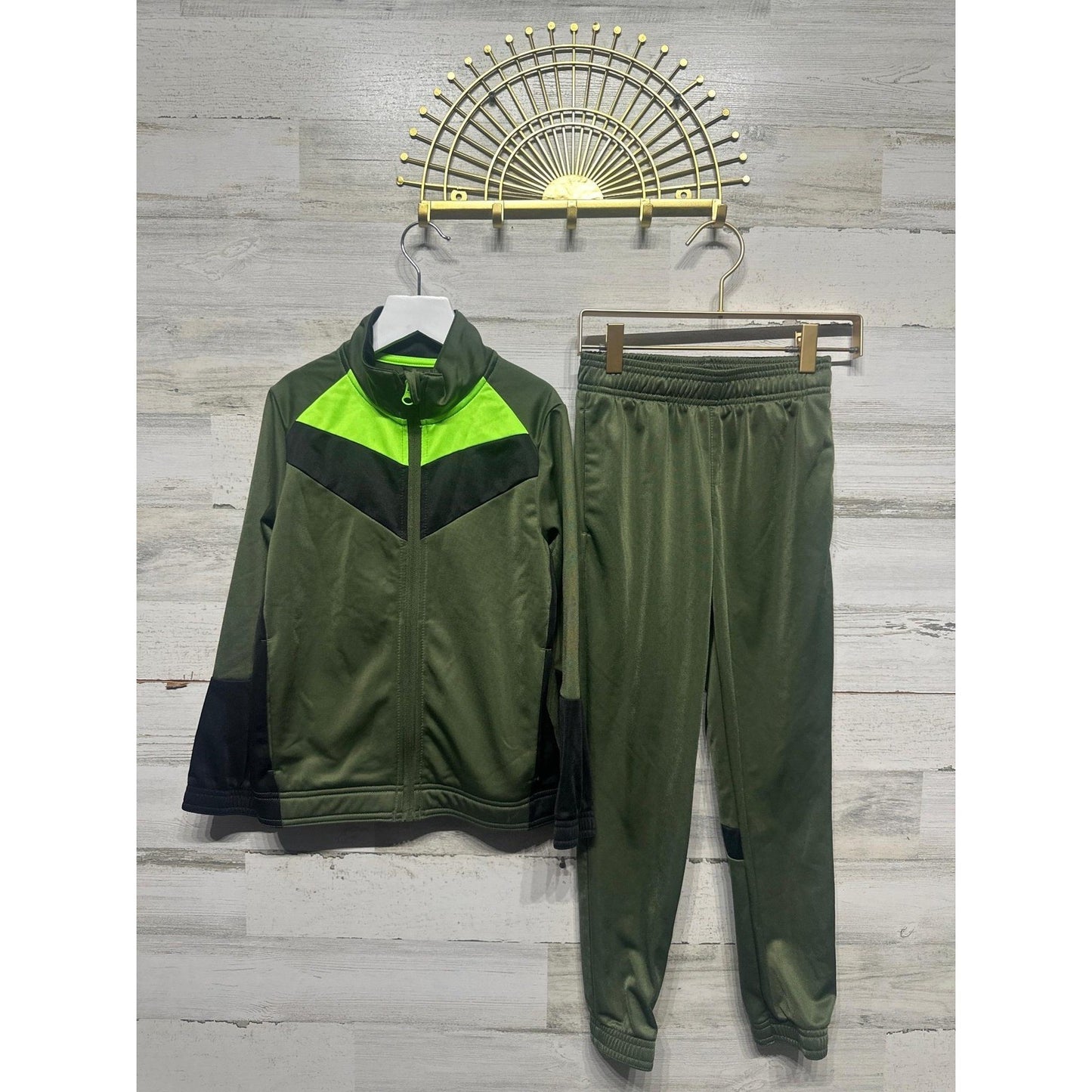 Athletic Works Tracksuit Boys Size 8 Olive Green Neon Colorblock EUC0