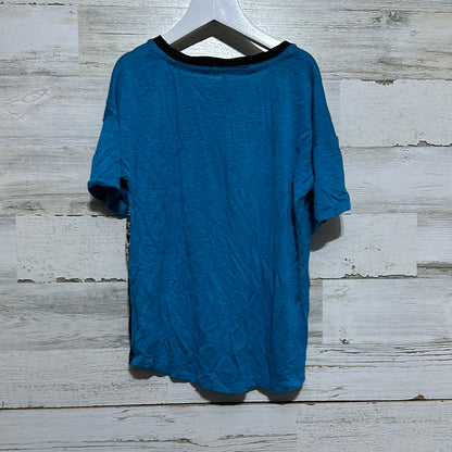 Girls Size Medium Takara Girls (fits like 7/8) soft blue and leopard shirt - good used condition