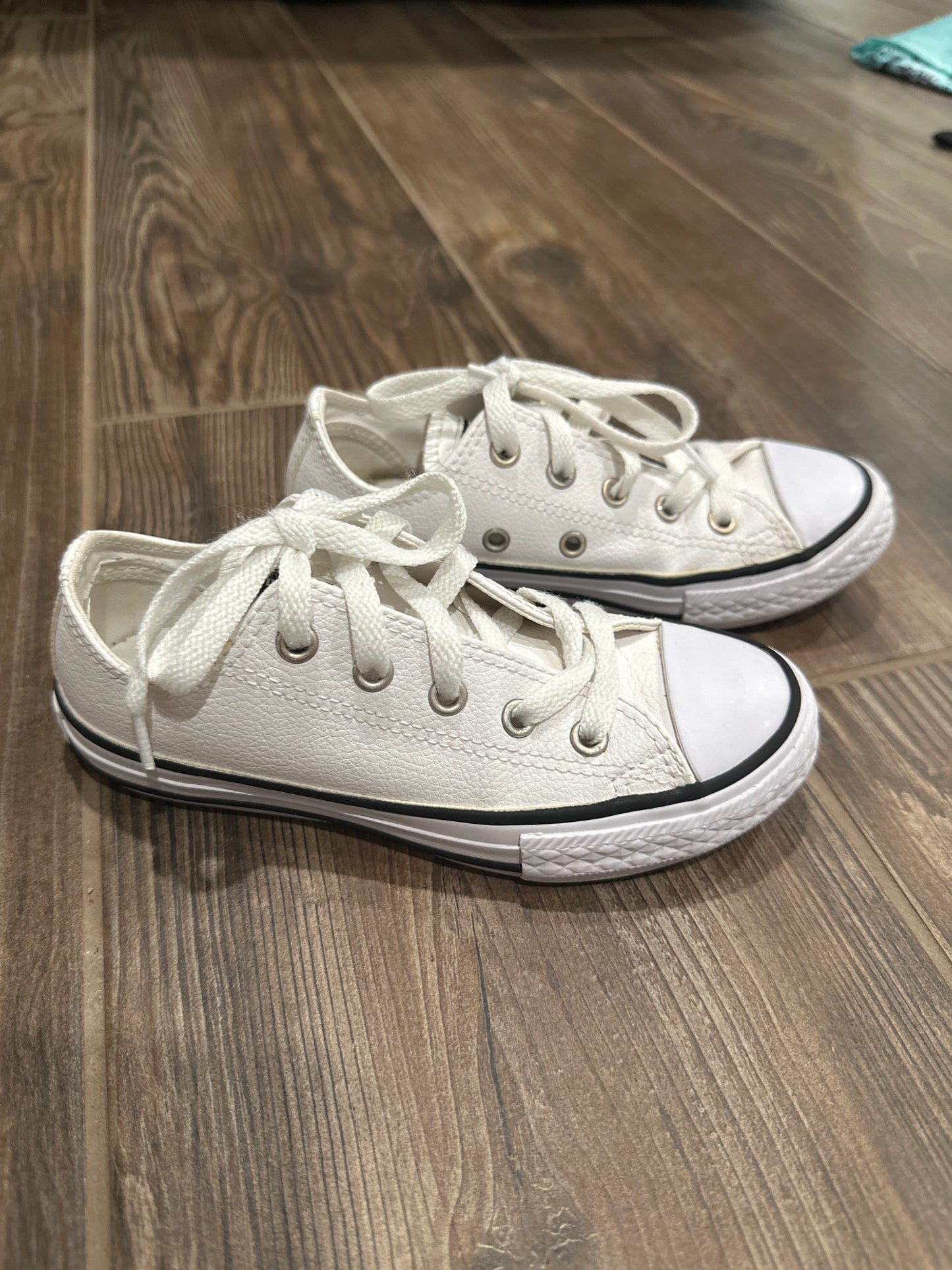 Size 12 (Little Kid) Converse White Leather Shoes - Good Used Condition