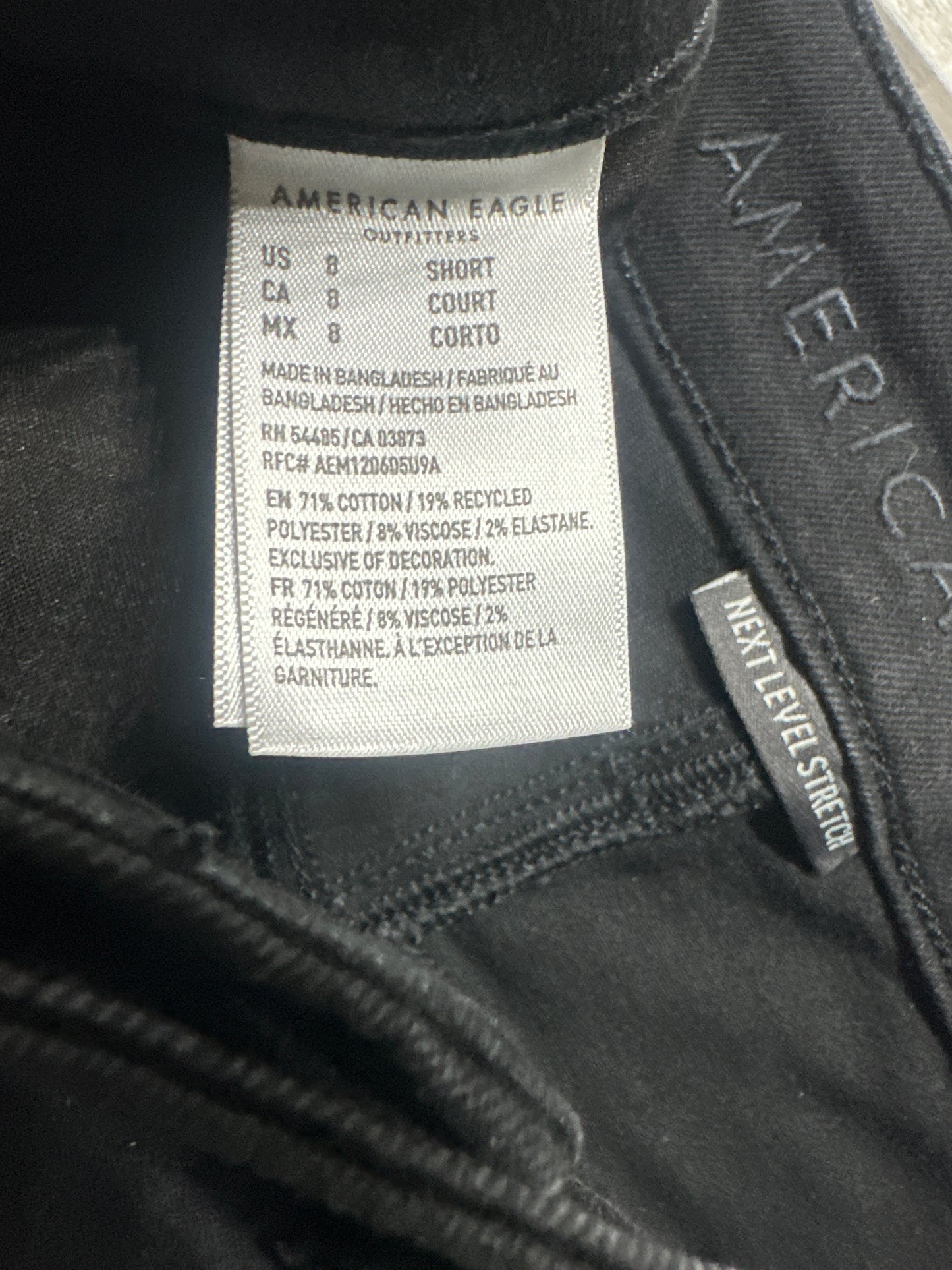 American Eagle Women’s 8 Short Distressed Black Jeggings VGUC