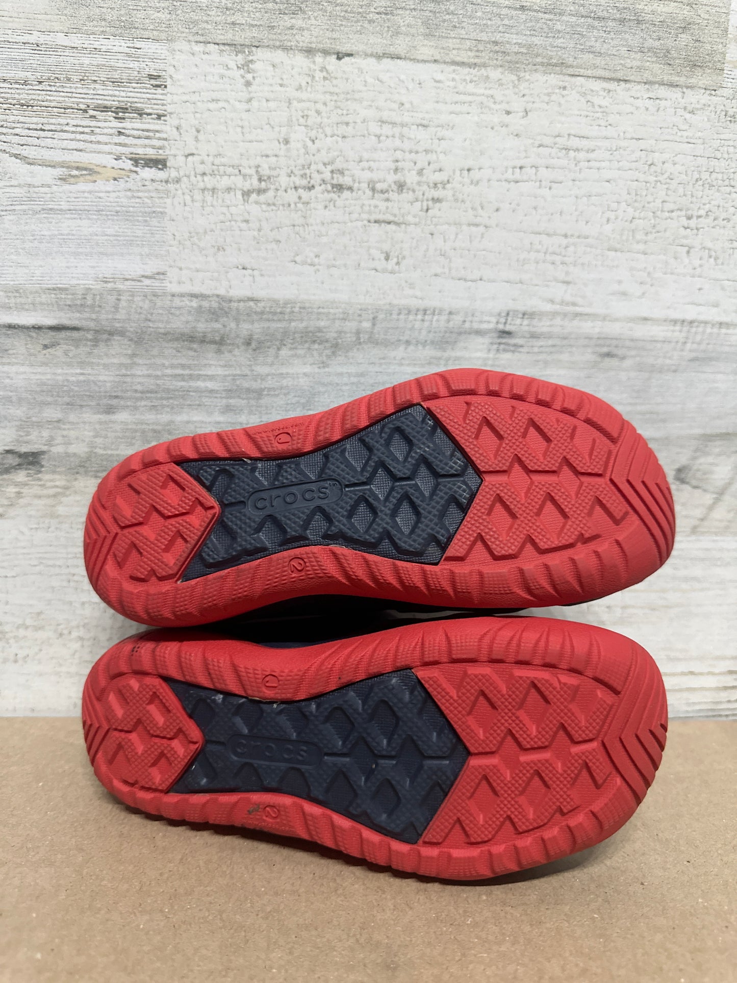 Size J2 Crocs Swiftwater Shoes Navy/Red - Good Used Condition