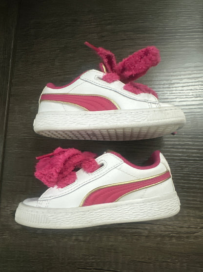 Girls Preowned Size 8 Puma Minion Fluffy the Unicorn Pink and White Shoes - Good Used Condition