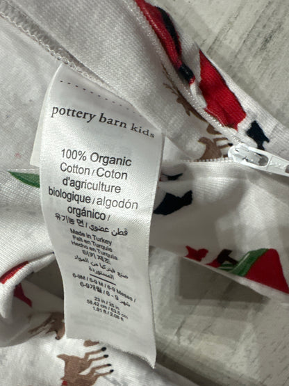 Size 6-9m Pottery Barn Organic Cotton Holiday Footed Sleeper - Very Good Used Condition