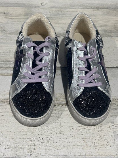Steve Madden Sneakers - Girls Youth 4 - New