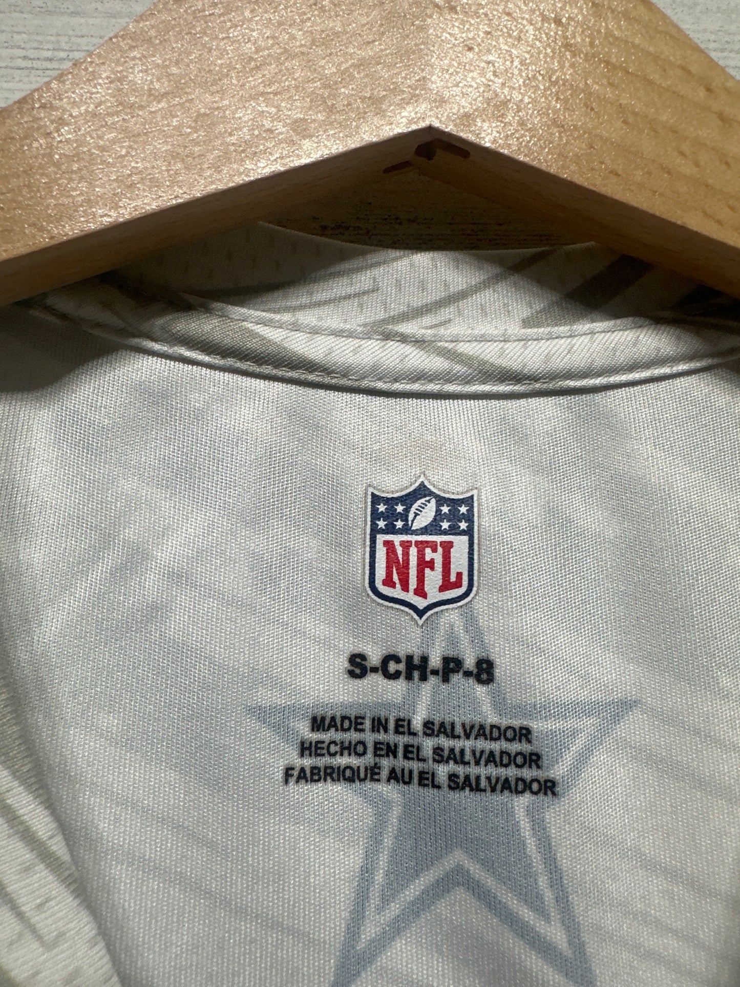 Boys Size 8 Small NFL Dallas Cowboys Shirt - Good Used Condition