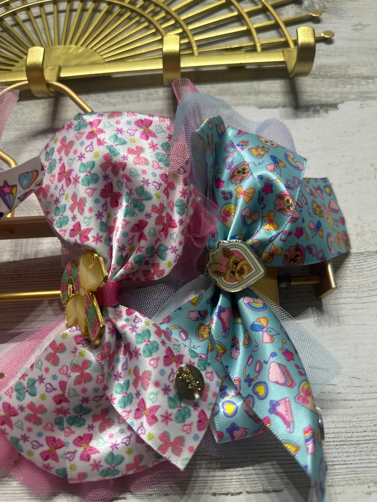 Jo Jo Siwa Hair Bow Lot on Alligator Clips (Set of 4) - Good Used Condition