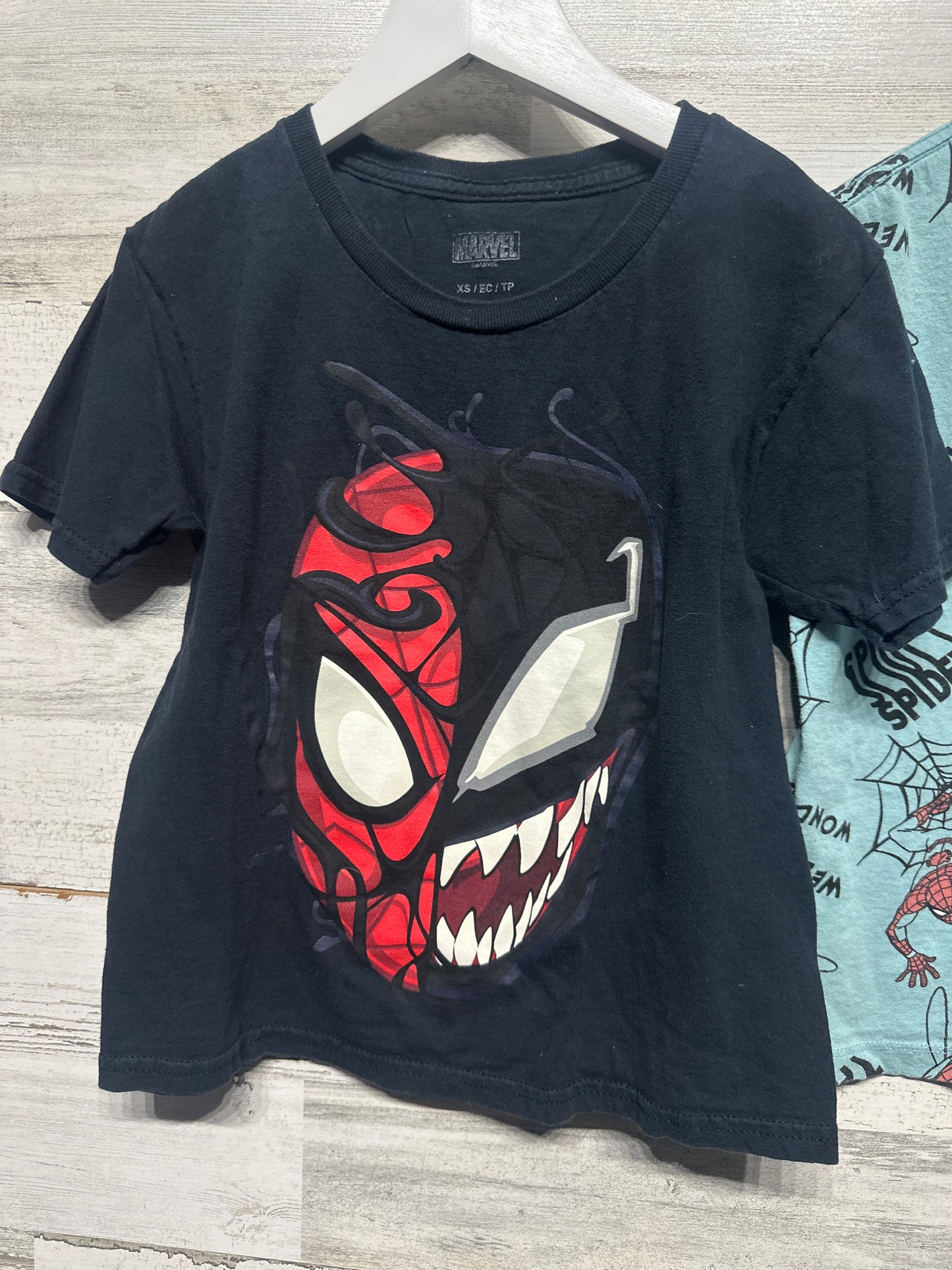 Spiderman and Venom / Spidey Shirts Boys XS GUC