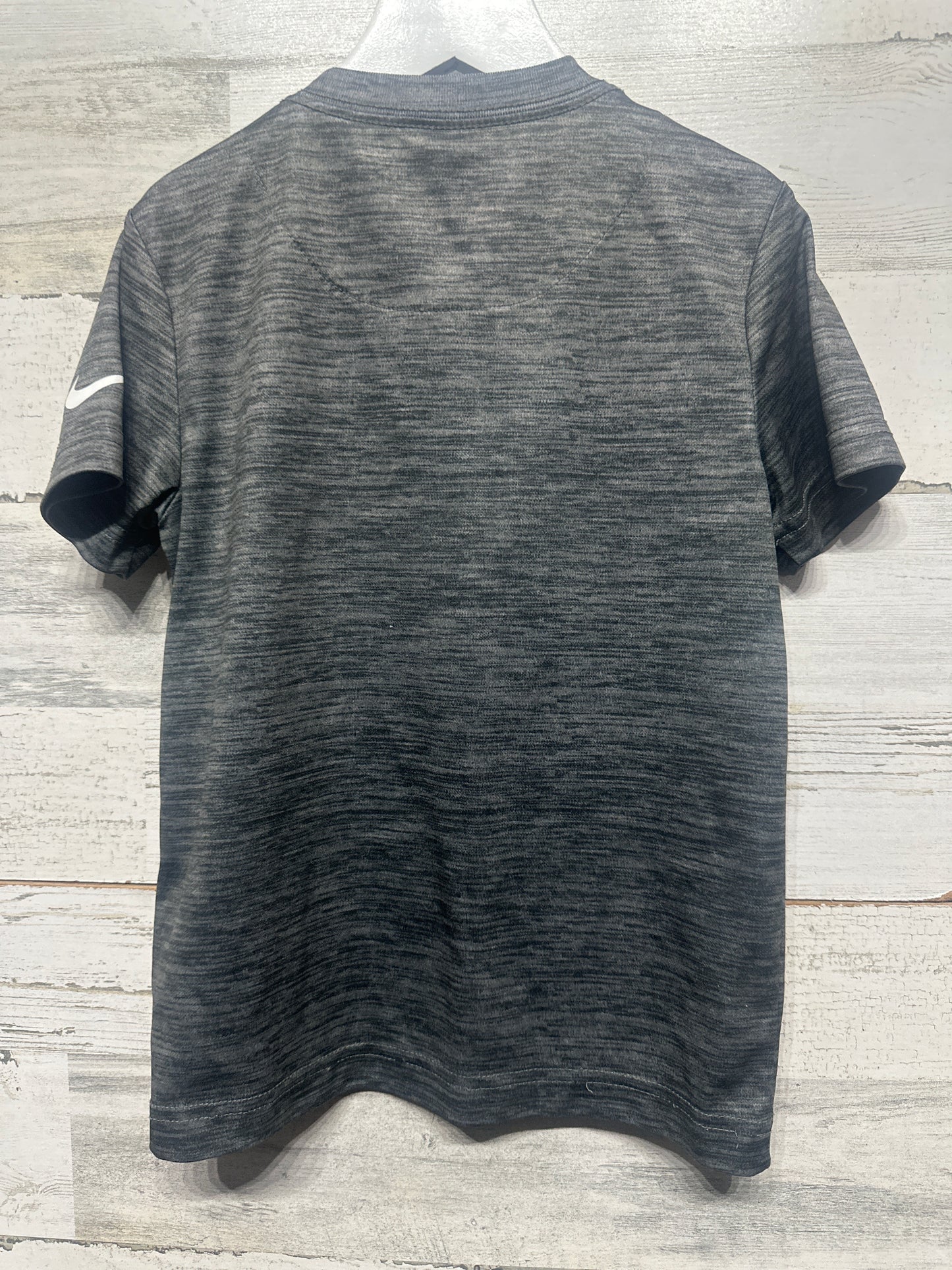 Boys Size 6 Nike Athletic Cut Dri-Fit Grey Shirt - Good Used Condition*