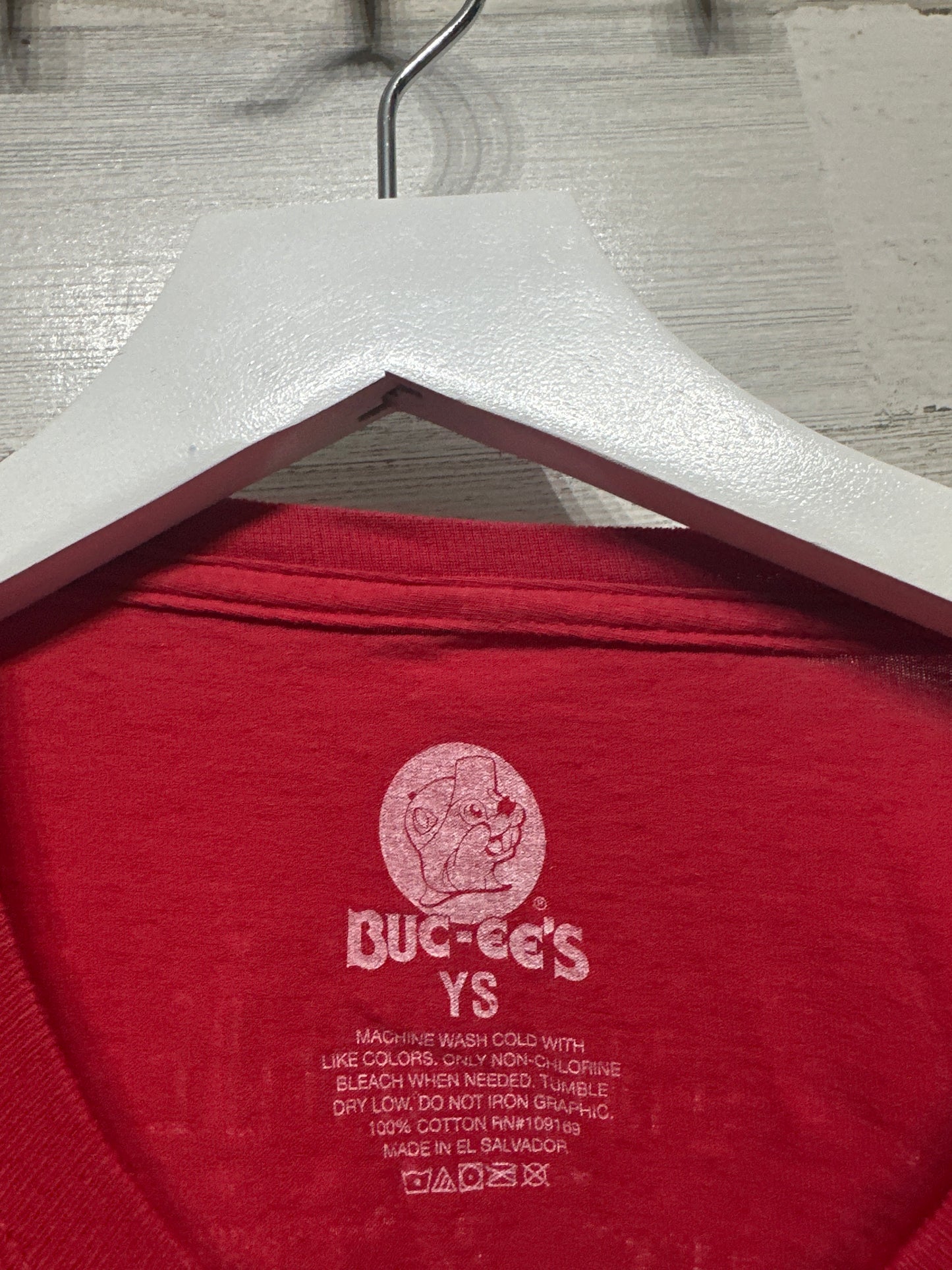 Size Youth Small Buc-ee's Holiday Shirt - Very Good Used Condition