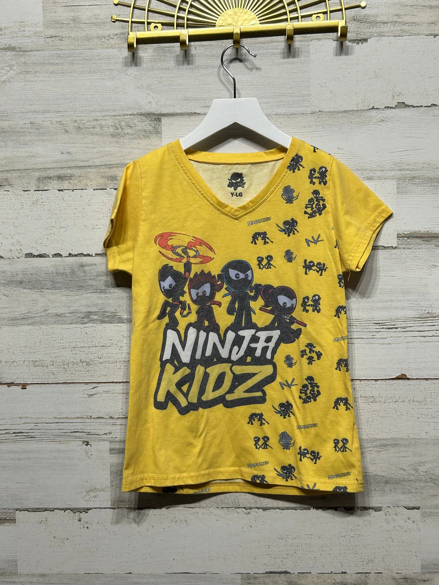 Boys Size Youth Large (Fits Like 8-10) Ninja Kidz Tee - Good Used Condition*