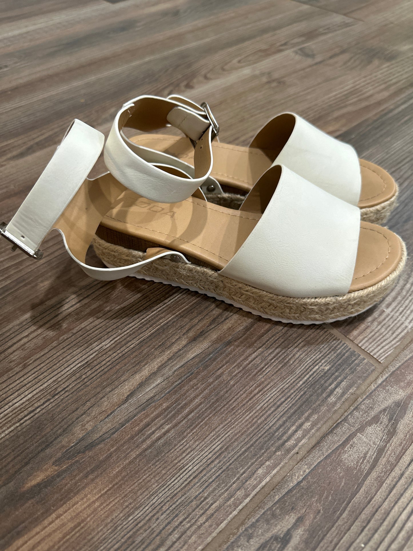 Women’s Size 6.5 Soda Off White Platform Espadrilles Wedge Shoes - Good Used Condition