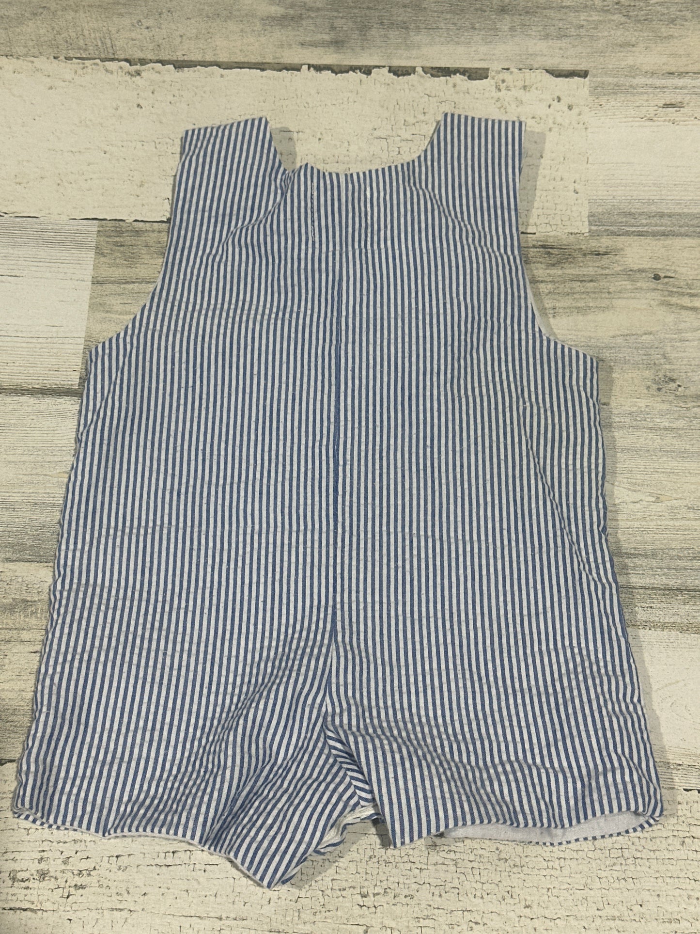 Mud Pie Baby Crab Applique Seersucker Romper - Boys Size 0-6m - Good Used Condition