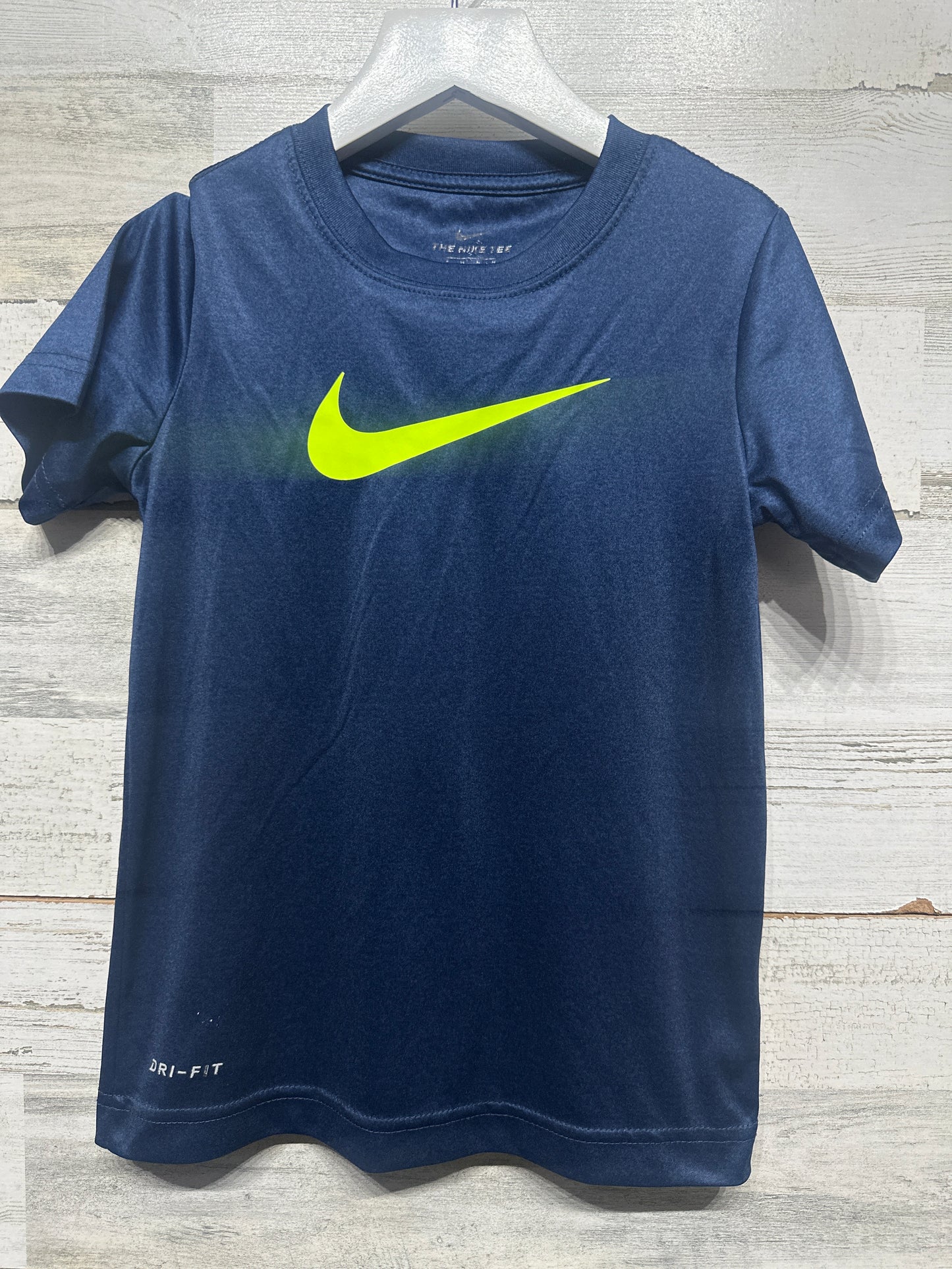 Boys Size 6 Nike Dri-Fit Navy Shirt - Play Condition*