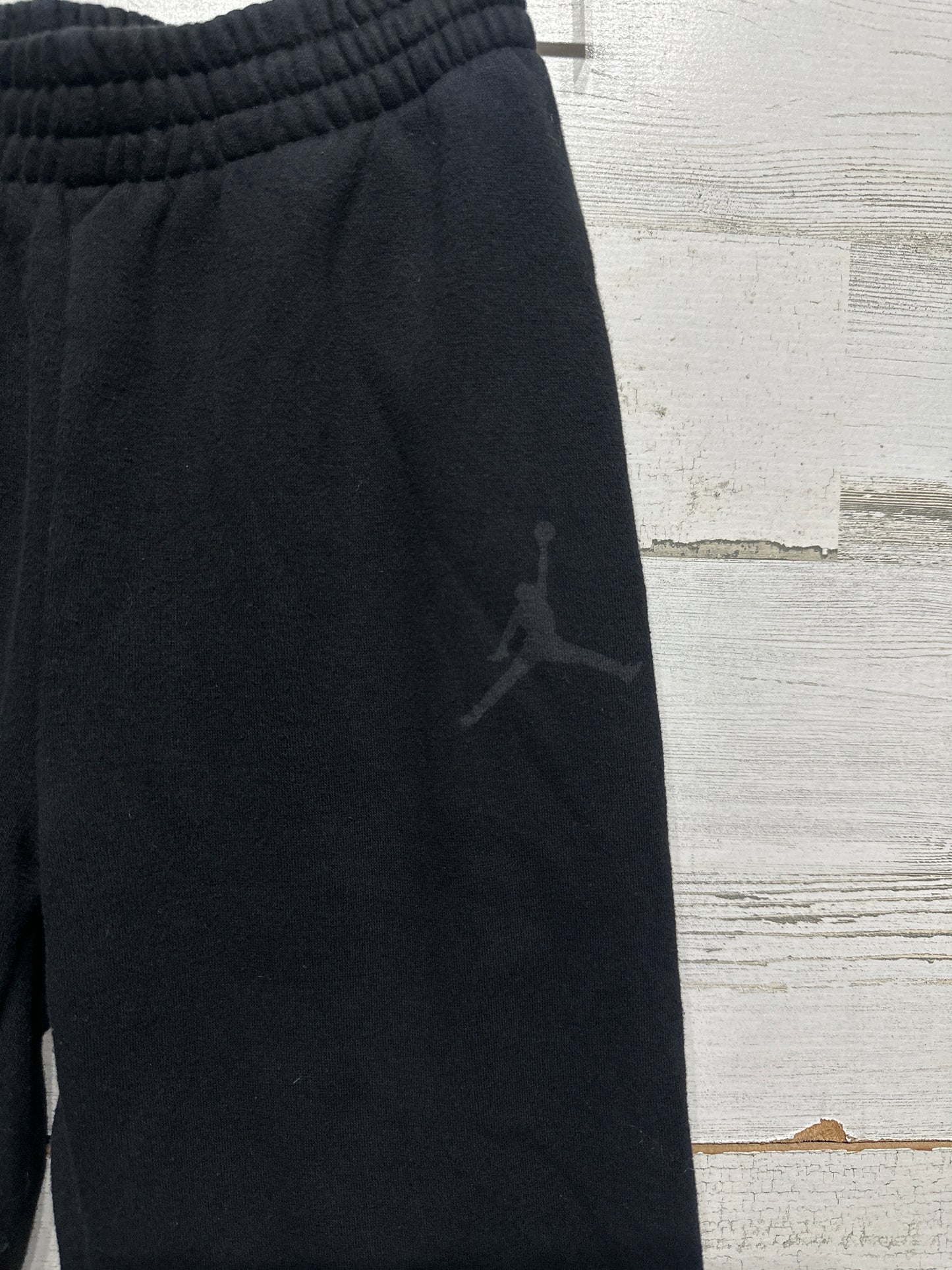 Jordan Black Sweatpants Boys Medium 10-12 GUC