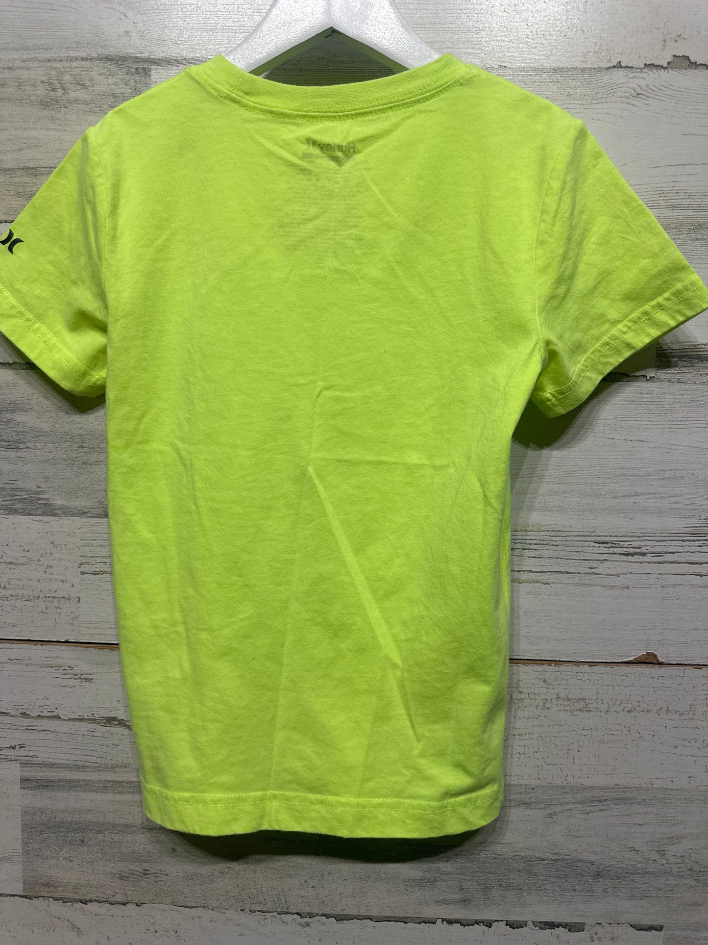 Boys Preowned Size 7 (Fits 6-7 years) Hurley T-Shirt - Play Condition**