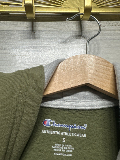Boys Size Small ( 8 ) Champion Hoodie - Very Good Used Condition