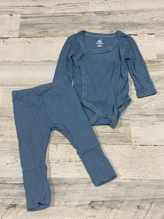 Modal Ribbed Two Piece Set - Cloud Island - Boys Size 3-6m - Very Good Used Condition