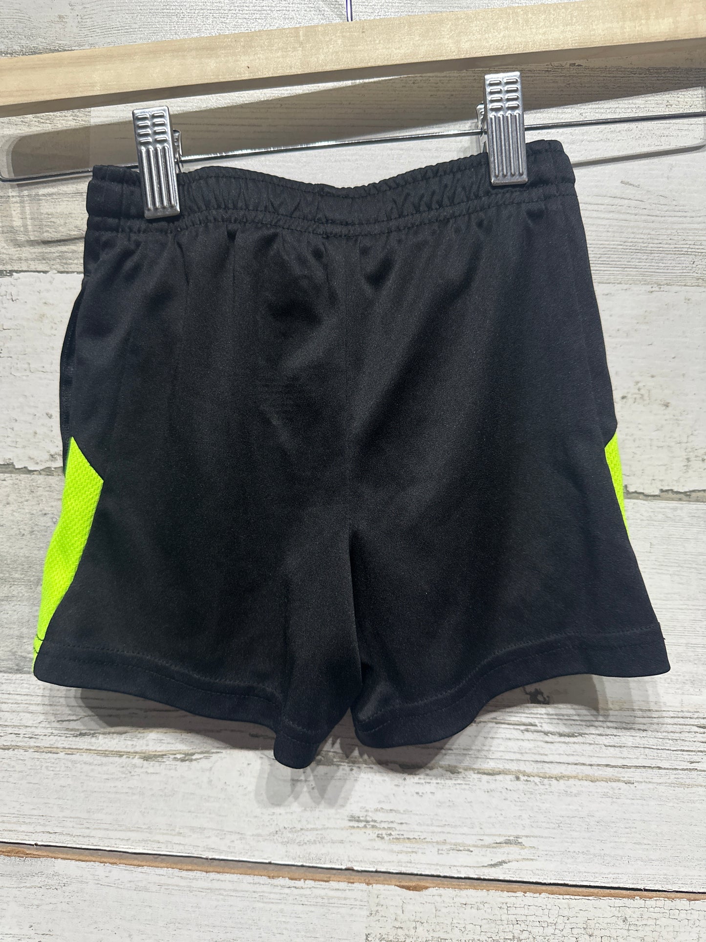 Boys Preowned Size 2t Jumping Beans Active Shorts - Very Good Used Condition