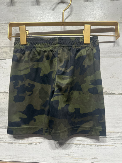 Boys Preowned Size 2t Under Armour Camo Athletic Shorts - Good Used Condition