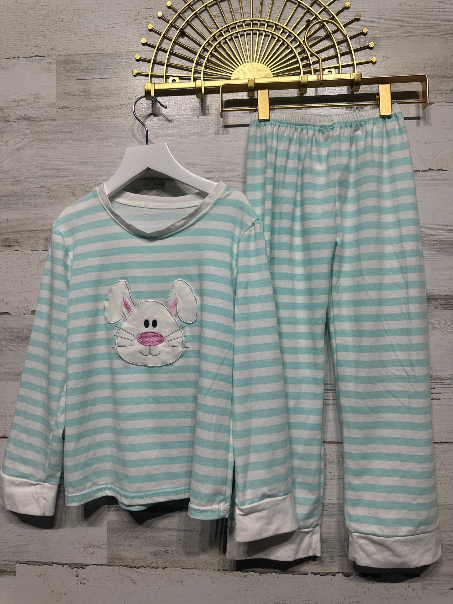 Boys Preowned Size 7-8 Bunny Appliqué Pajama Set - Play Condition**