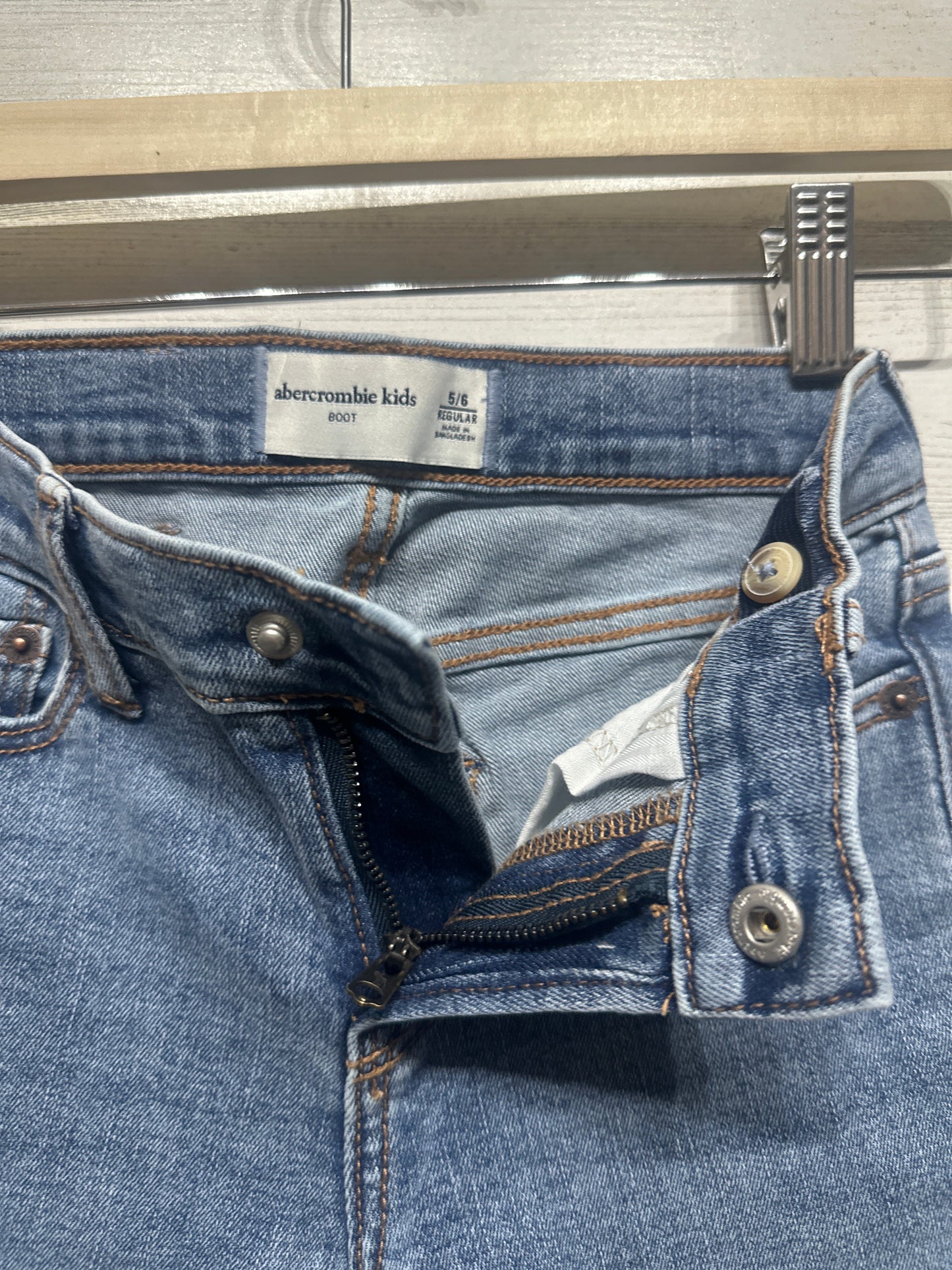 Boys Size 5/6 Regular Abercrombie Boot Jeans - Very Good Used Condition