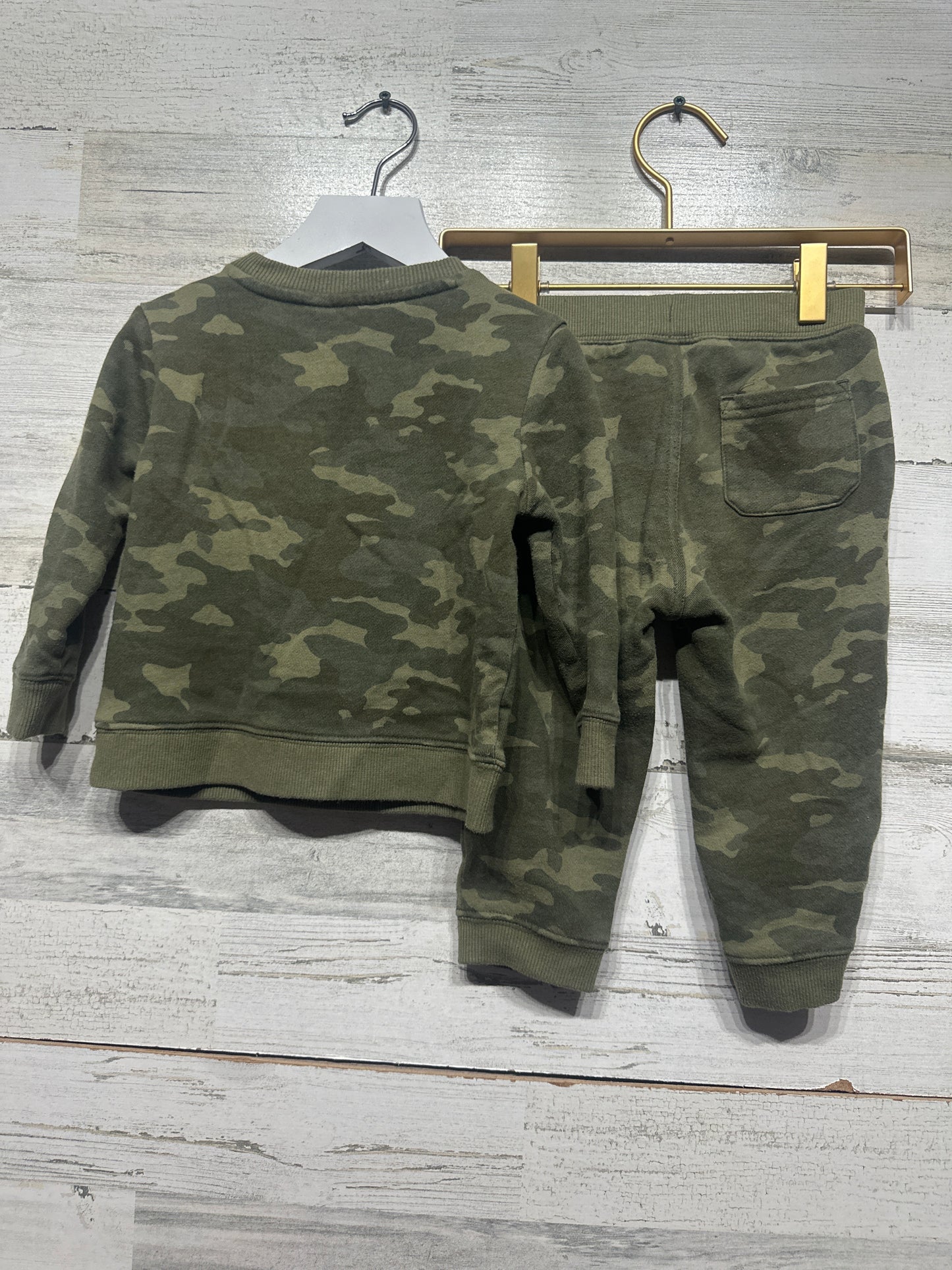 Boys Preowned Size 18-24m Janie and Jack Camo Sweatsuit - Good Used Condition*