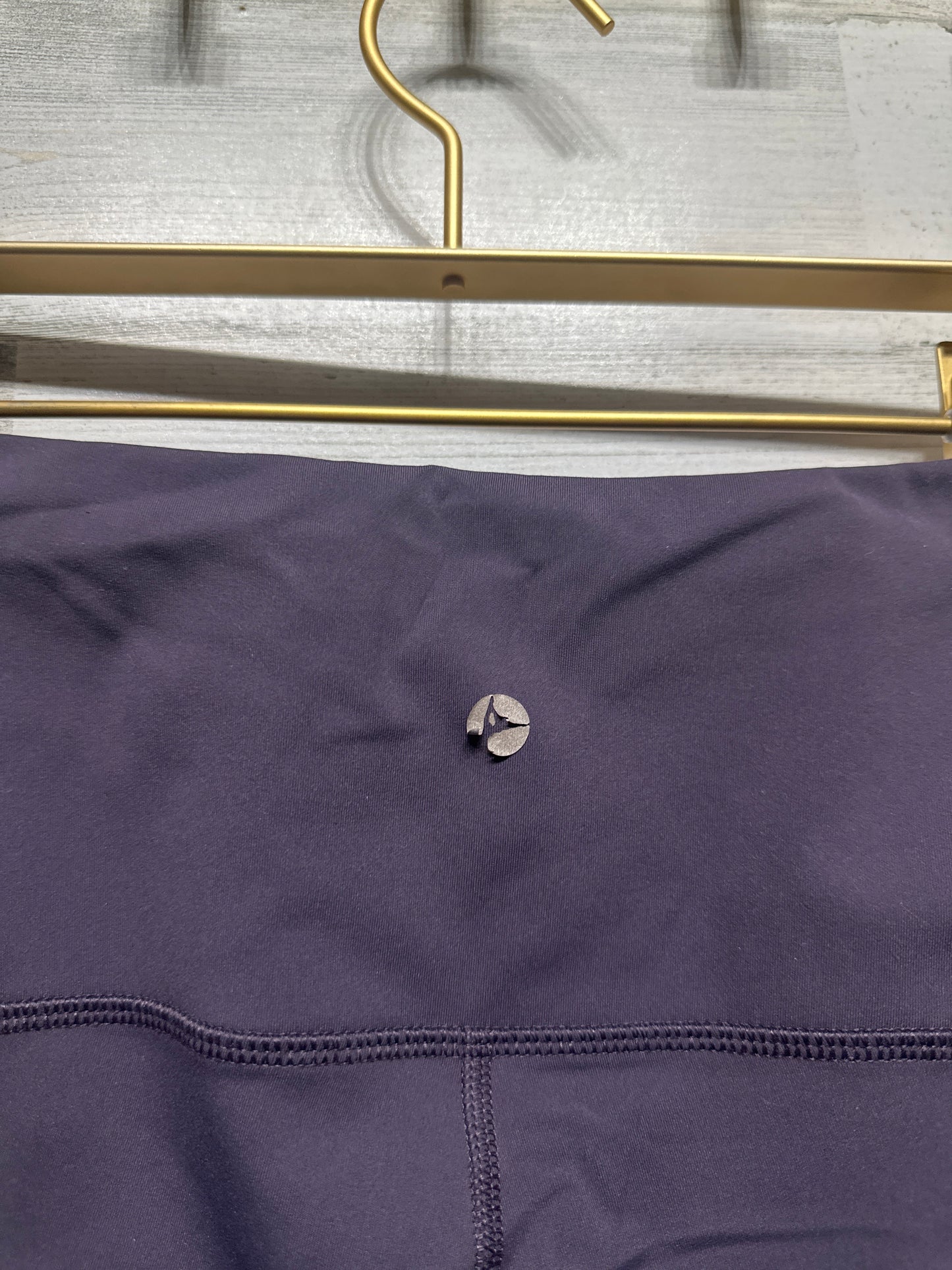 Women's Size Medium 90 Degrees Dark Purple Active Leggings With Side Pockets - Good Used Condition