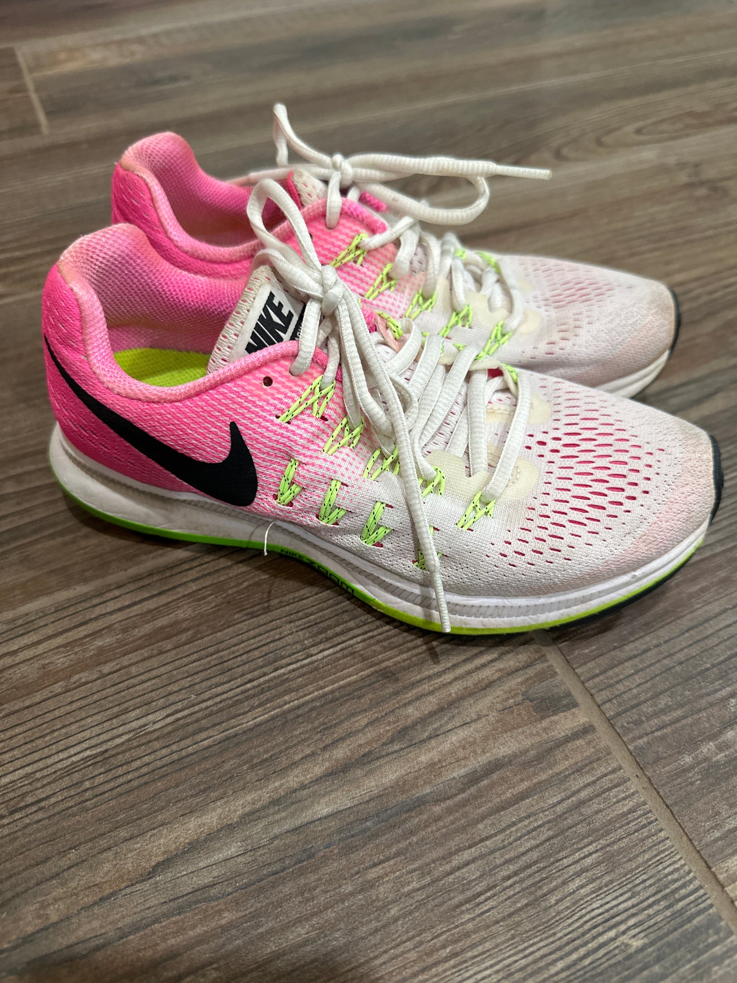 Women’s Size 6 NikeZoom Pegasus 33 Shoes - Good Used Condition